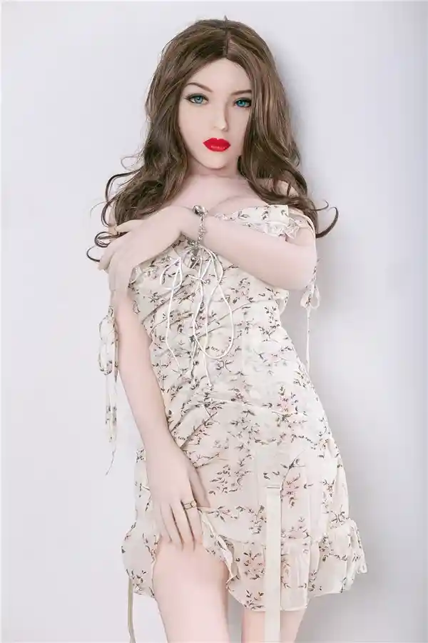 等身大の美しいアジアンラブドール「ヴァレリー 150cm」レビュー