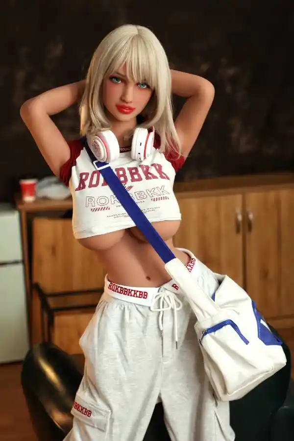 リリアンナの限定セール：身長172cmのブロンドショートヘアのセックスドール