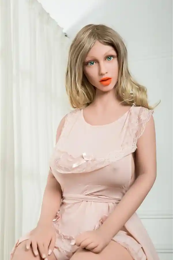 Irontech Doll Willa 160cm リアルなフルサイズ熟女セクシー肉厚セックスドールの徹底レビュー