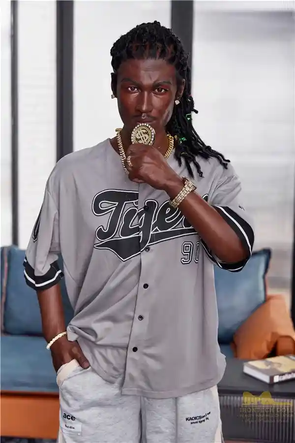 アイアンテックドール - 魅力的でスタイリッシュなアフリカ系黒人男性ドール ビル 170cm レビュー