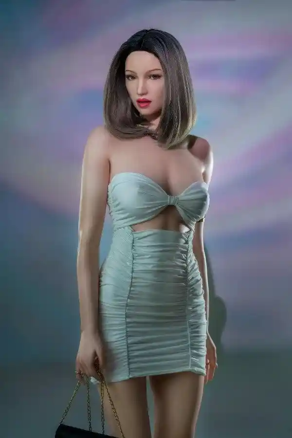 Zelex Doll Kyra 175cmのレビュー - 超リアルなシリコン製コンパニオン