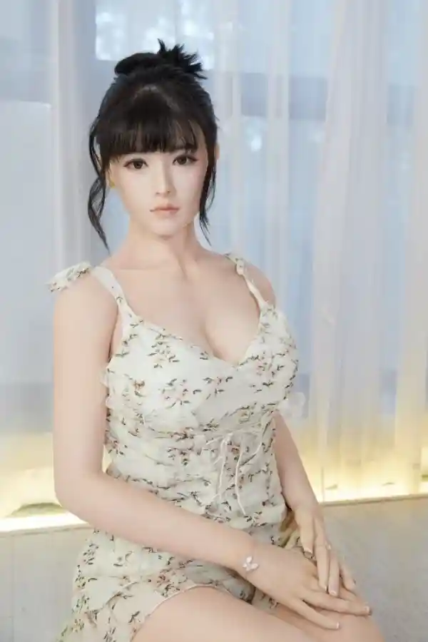 CST Doll Inaya 165cm フルサイズ リアルシリコンラブドール 詳細レビューとパフォーマンス分析