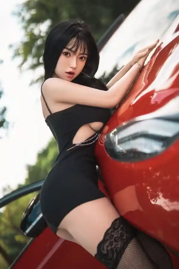 オレンジ色の大きなお尻を持つアジア人フルシリコンセックスドールミカエラ158cm、可動顎と口腔構造の詳細レビューと分析