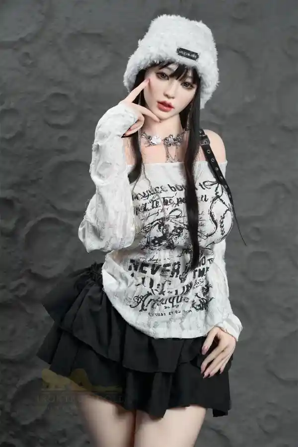 アイアンテックドールレビュー：165cm韓国ガールズグループのリードシンガー、ユナ/ヴィッキー・チャンドールのリアルさと特徴を探る