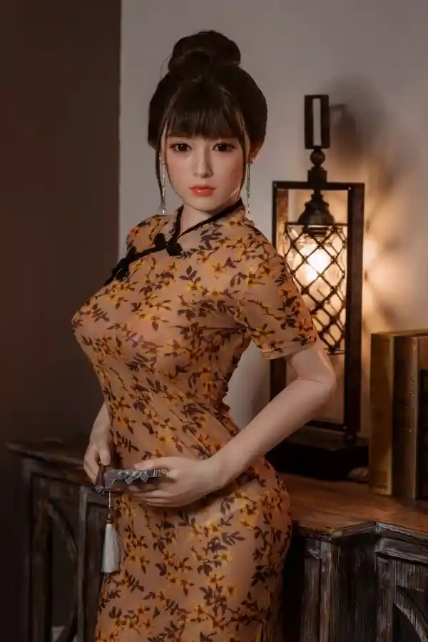 Dime Doll Leona 160cm リアルなフルシリコン製中国製セックスドール（交換可能なヘッドとボディ付き）