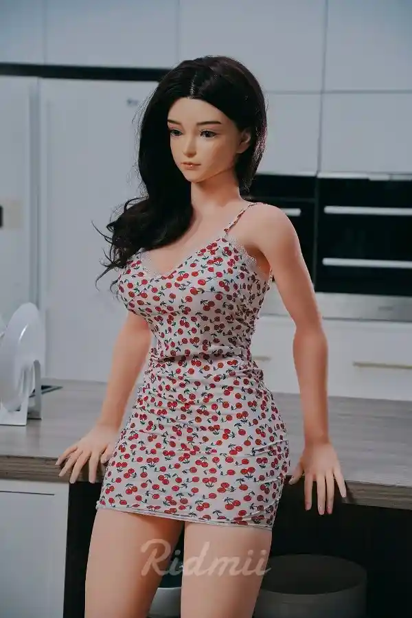 Ridmii Doll Lily 163cm レビュー：プレミアムなリアルセックスドールでリアルな体験を