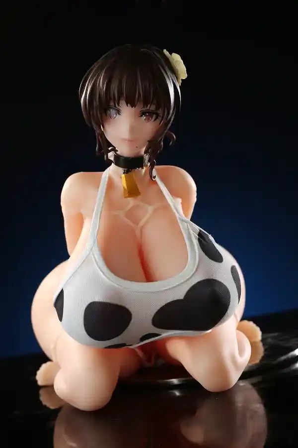 オタクドールレビュー：デカ尻キュートなセックスドール「ルナ」、衣装付き