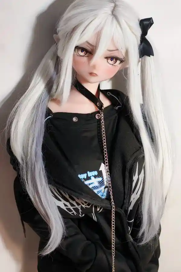 レビュー：エルサベイブの新型ツインテールアニメセックスドール - 中江東子 148cmモデル